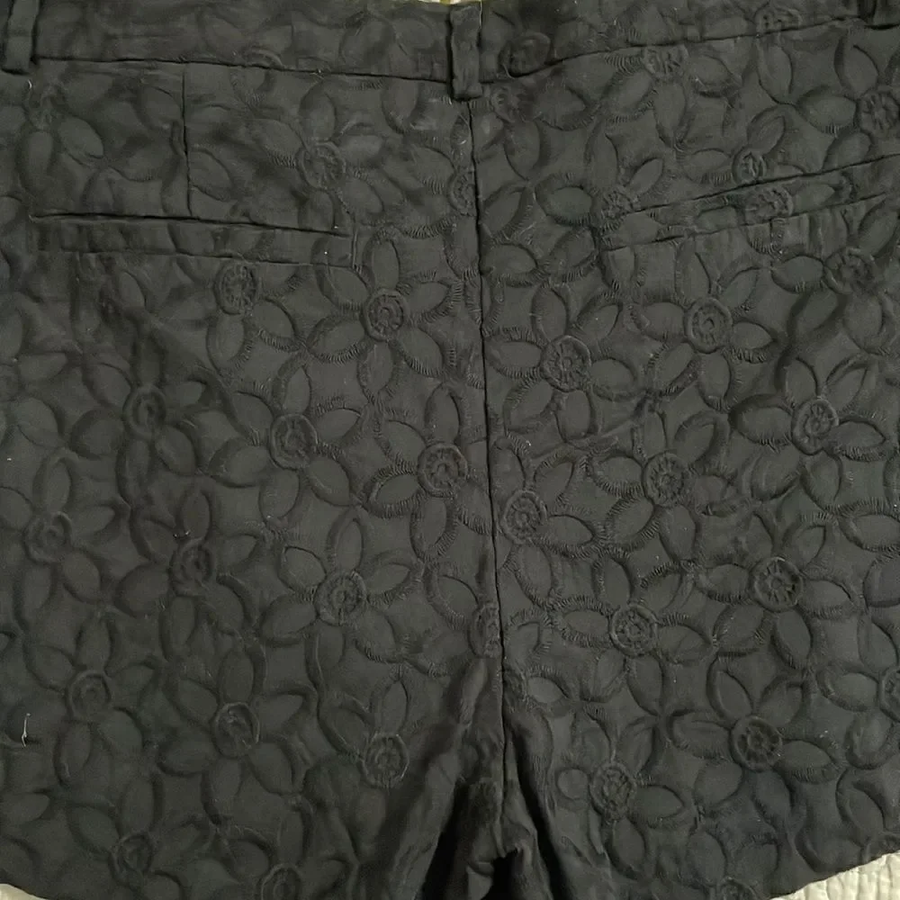 Elle shorts  - Picture 4 of 4